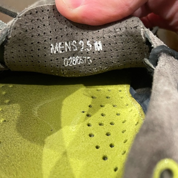 Mens Sperry Boat Shoes - Picture 4 of 6